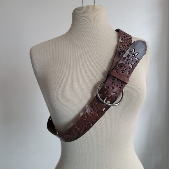 Women's Rustic Leather Belt with Silver Buckle - Picture 10 of 10